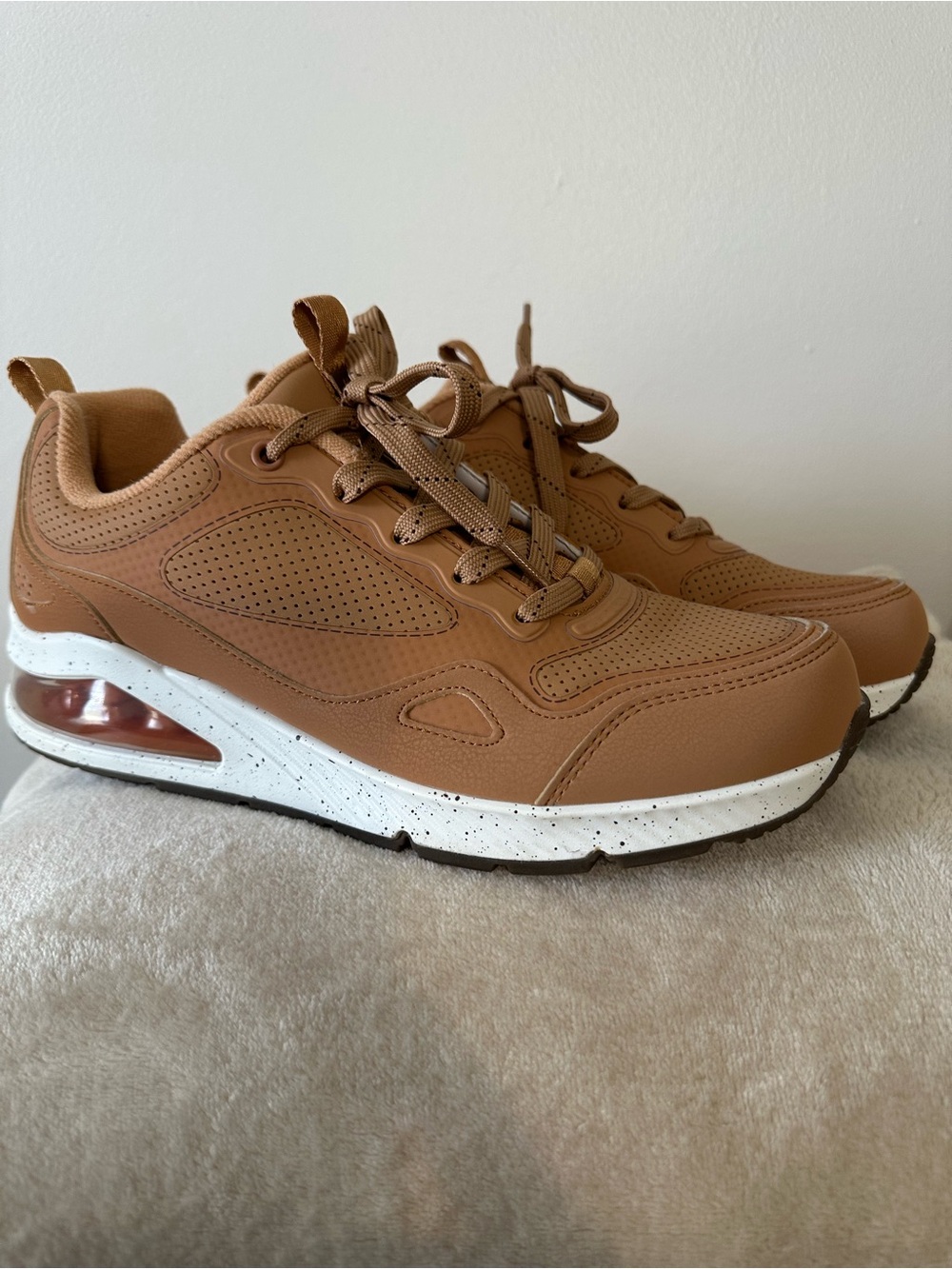 New Skechers Uno Women's Stand on Air Tan Brown Sneakers . New. Size 9 NB - Picture 3 of 7